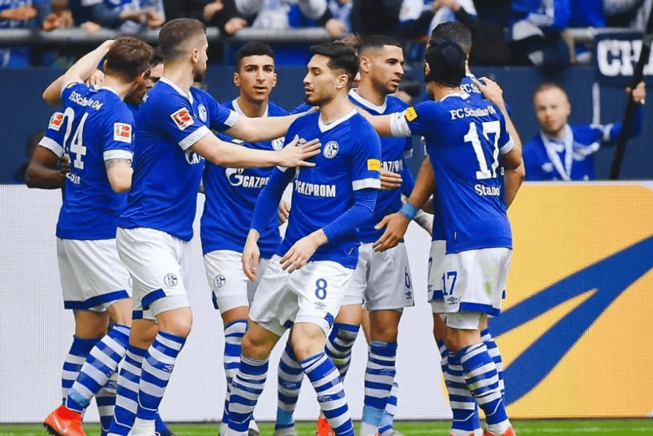 kaiyun app-包含赛地聚焦：德国杯今夜热度飙升；尤文图斯绝杀压哨；球迷炸锅；赛季目标并未改变的词条