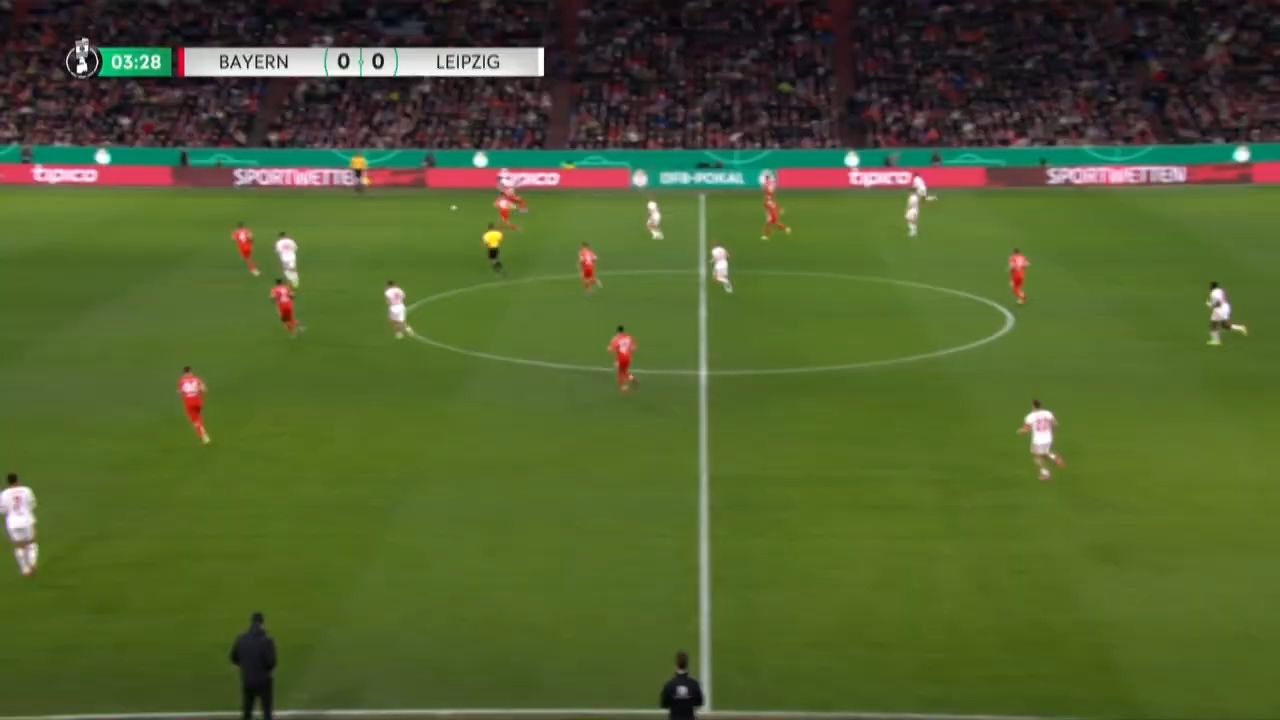 体育APP-赛地聚焦:德国杯清晨热度飙升;莱比锡临场应变;气氛紧张;更衣室氛围转暖的简单介绍